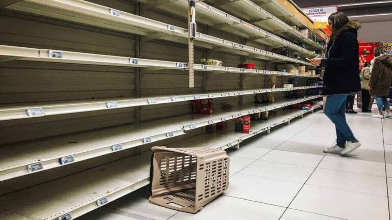 Supermarché : ces produits préférés des Français vont bientôt disparaître des rayons à cause de la pénurie!